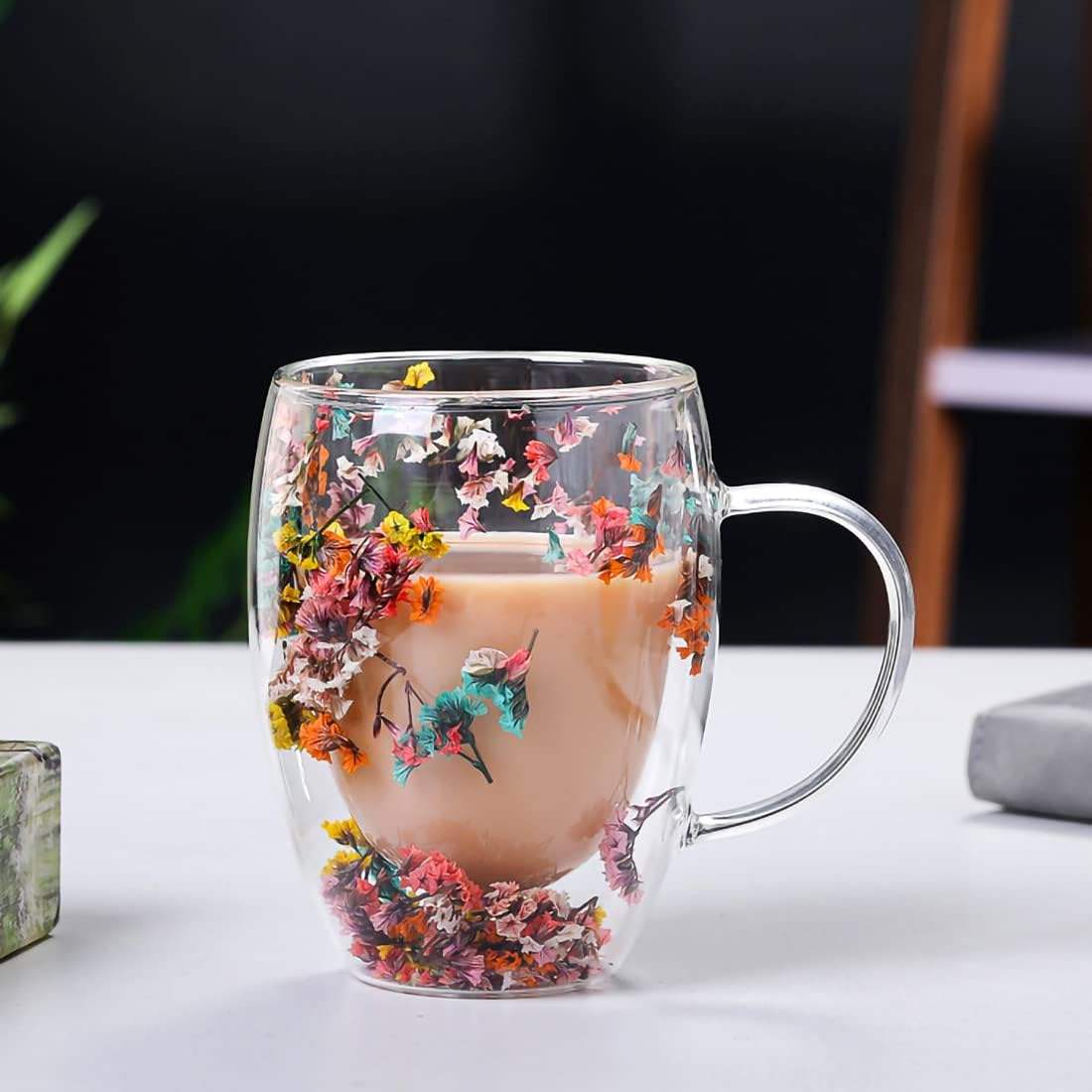 Manufacturer customized high borosilicate double wall glass coffee cup with dried flowers