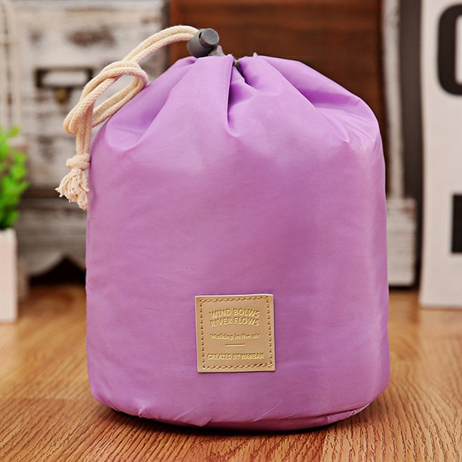 Bundle cylinder cosmetic bag