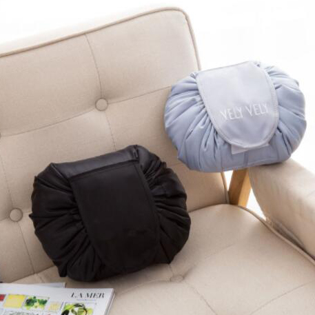 Convenient and quick drawcord storage cosmetic storage bag