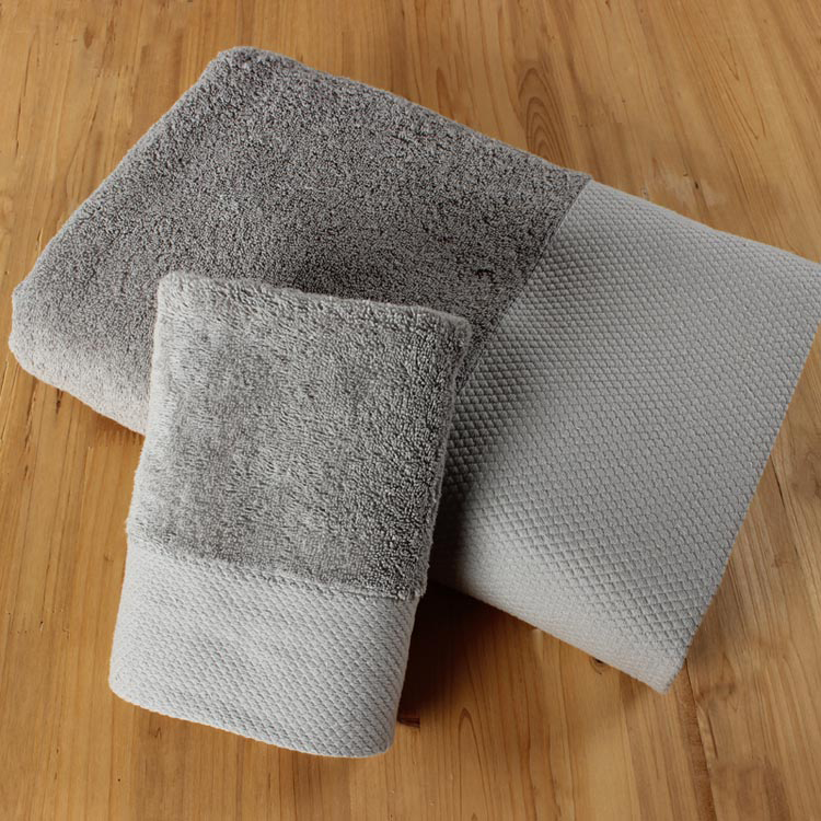 Cotton towel enlarged and thickened