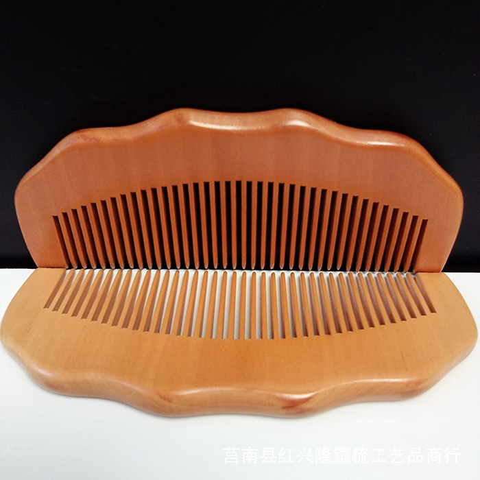 Peach comb