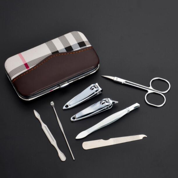 Nail clipper suit