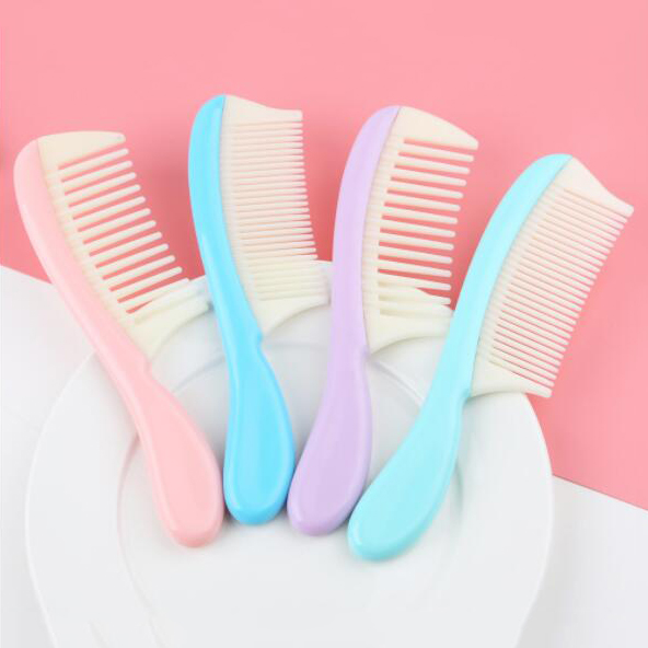 Removable hair conditioner comb