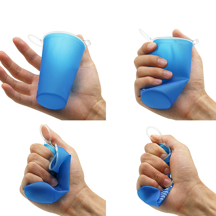 Folding silicone water cup