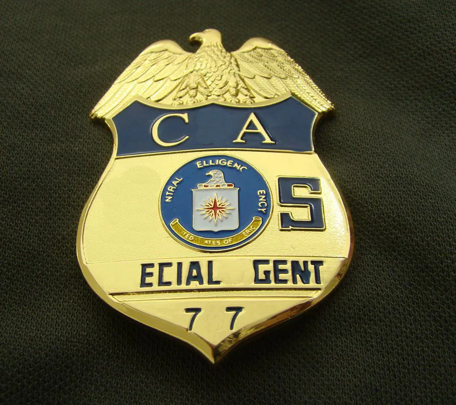 Customized brass or zinc alloy metal badges and medals